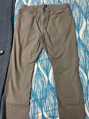 GAP Men's Olive Khaki Chinos